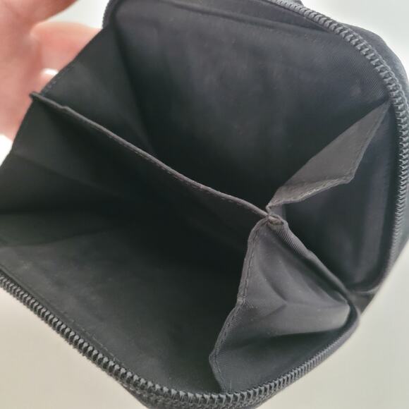 PRADA Tessuto Nero Black Logo Plate Wallet Medium Envelope Medium Nylon Zippy - Picture 9 of 13